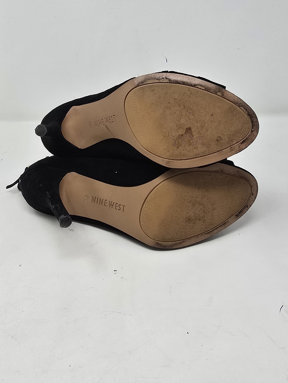 Nine West women 9 black lace up cutout peep toe suede heels, dark fairy, gothic - Picture 7 of 9